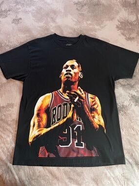Dennis Rodman Rodman Apparel L Black Graphic Basketball Print Tee - Men